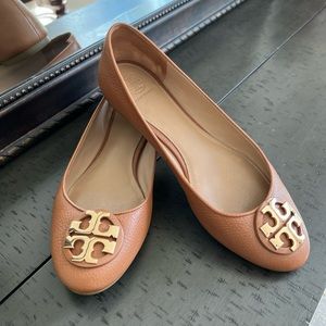 EUC Tory Burch Flats size 9